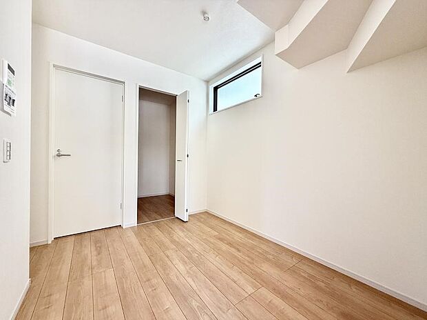 ■落ち着いた色合いのお部屋で穏やかな時間を楽しめます