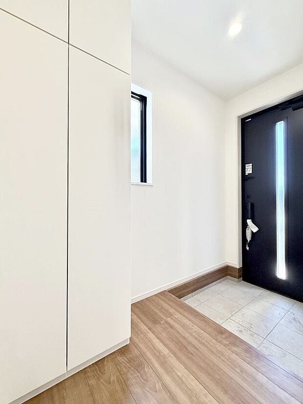 ■ シンプルで美しく、快適な暮らしの入り口