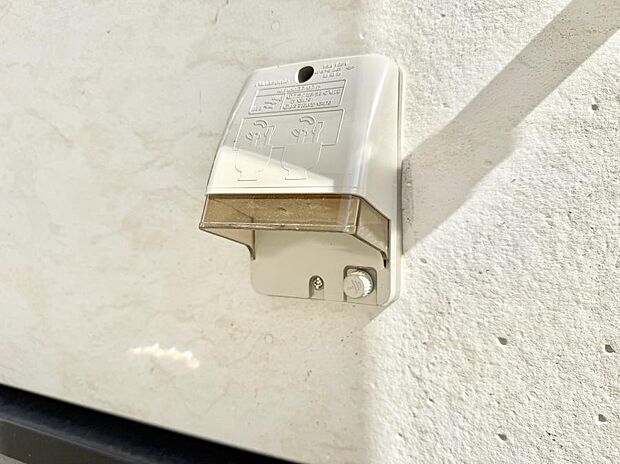 ■屋外に電源コンセントがあれば、高圧洗浄機で窓や外壁を掃除するなど便利です。