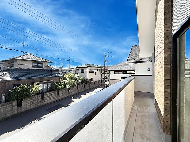 ■ 季節の移ろいを感じられる開放的な空間です