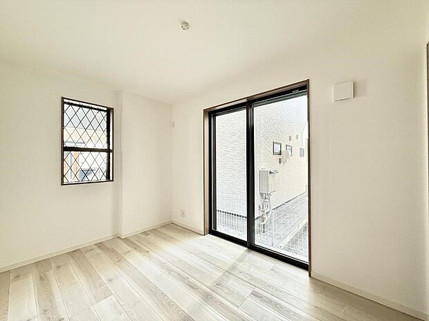 ■落ち着いた色合いのお部屋で穏やかな時間を楽しめます