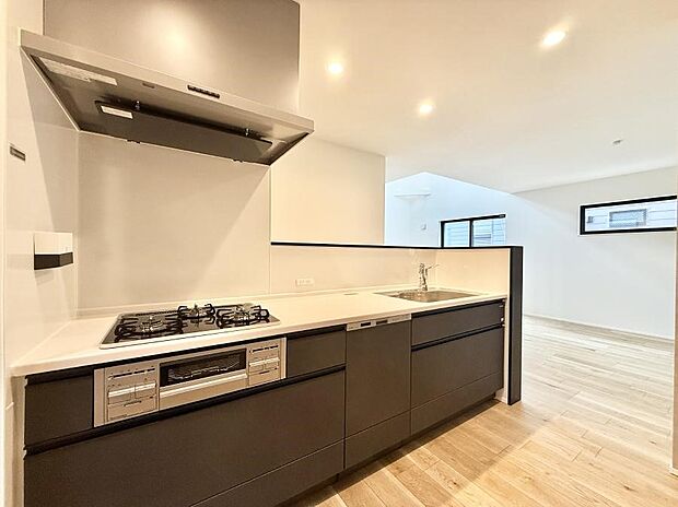 ■シンプルで美しく心地よい時間を生むキッチン空間