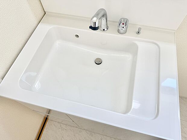 ■手洗いや顔を洗う時も快適に使える便利なシャワー