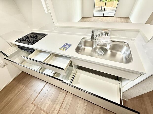 ■料理がもっと楽しくなる、快適なキッチン空間