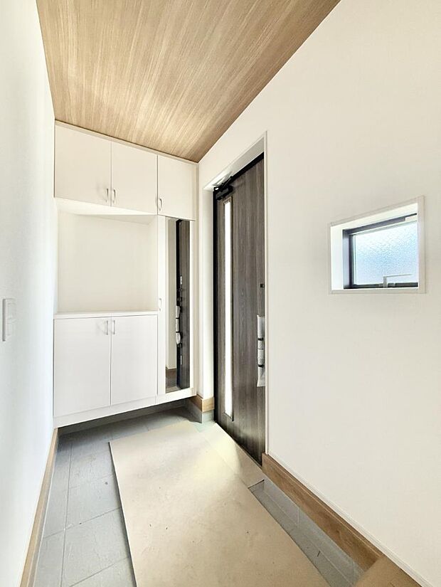 ■玄関はお家の顔！おしゃれな玄関でお客様をお迎え！