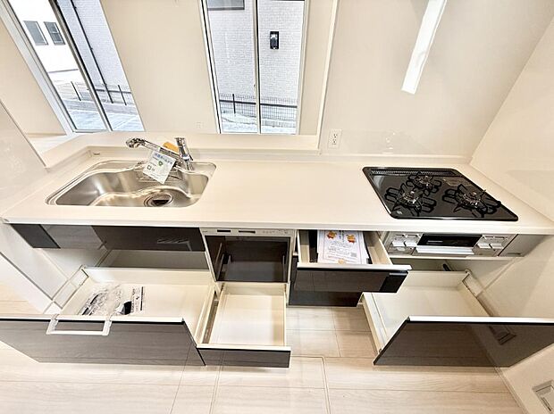 ■料理がもっと楽しくなる、快適なキッチン空間