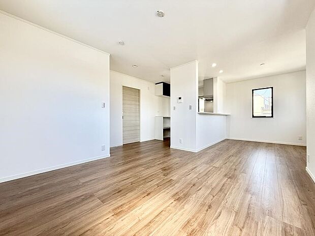 ■くつろぎと笑顔が集まる、心温まるリビング