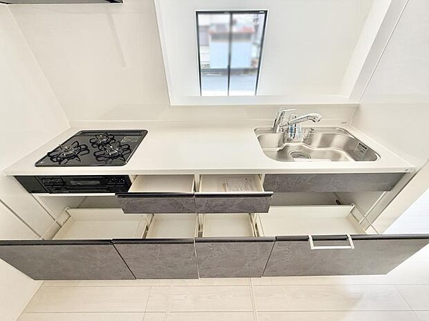 ■料理がもっと楽しくなる、快適なキッチン空間