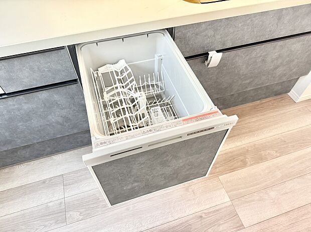 ■手間なく洗浄！食器をピカピカに仕上げてくれます