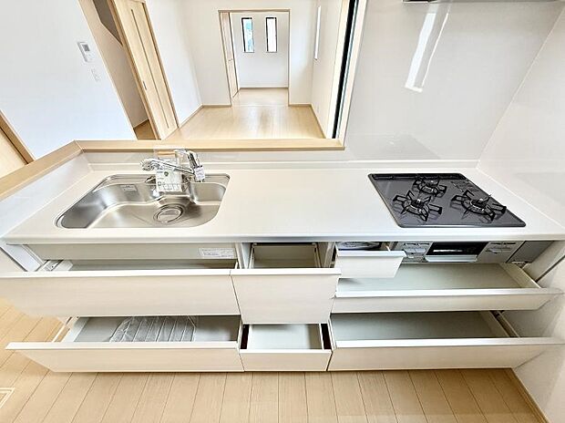 ■家族の絆を深める、温もりのあるキッチン