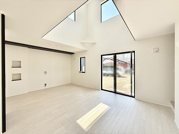 ■心落ち着く場所、ゆったり過ごせるリビング