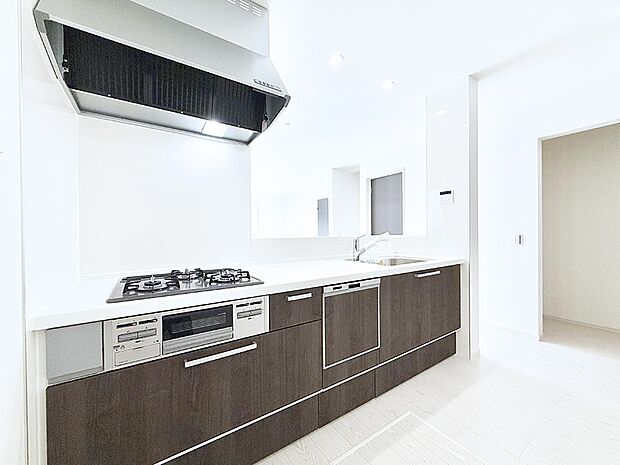 ■シンプルで美しく心地よい時間を生むキッチン空間