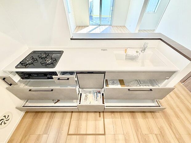 ■美味しい時間が生まれる、笑顔あふれるキッチン