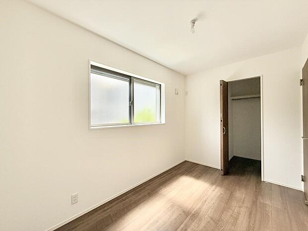 ■広いクローゼット、収納は多い方が嬉しいですね！  