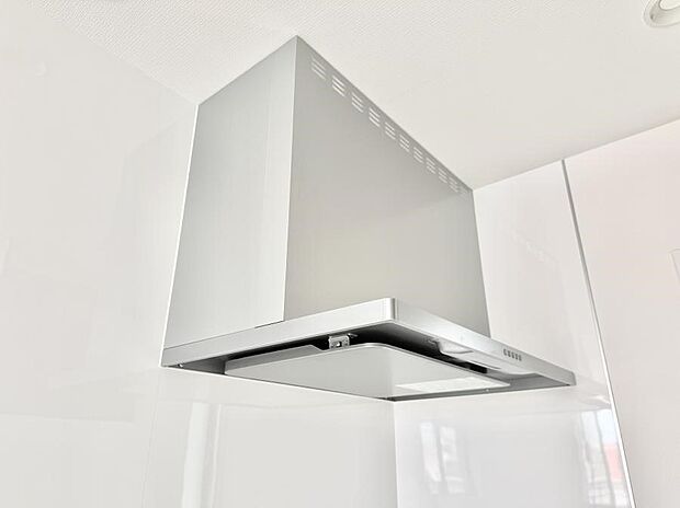 ■フードに覆われている為、匂いが換気扇に誘導され、効率的に排煙ができます