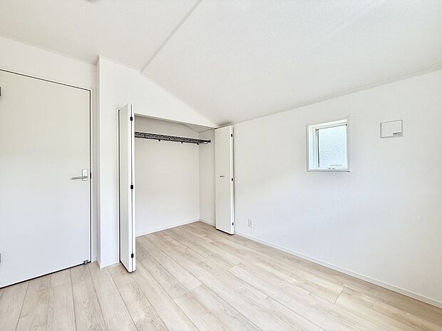 ■落ち着いた色合いのお部屋で穏やかな時間を楽しめます