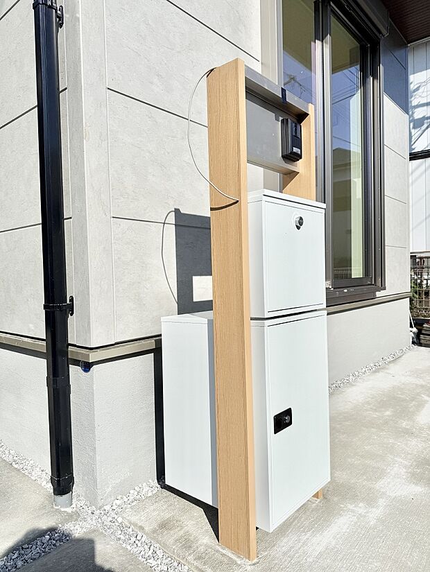 ■不在時でも荷物が受け取れる便利な宅配ボックス