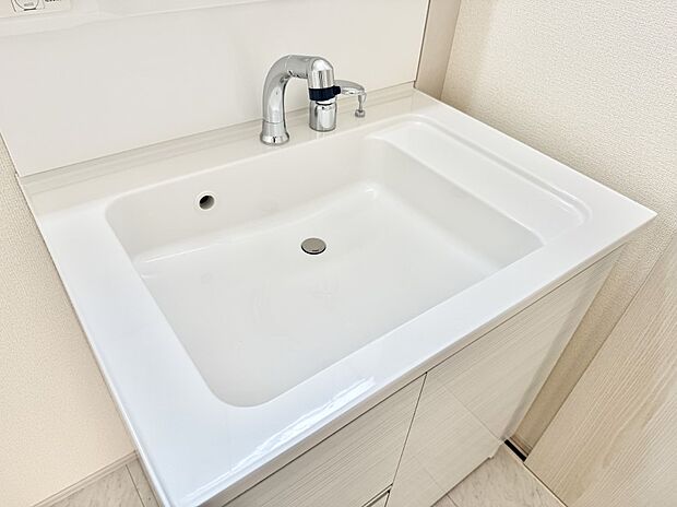 ■手洗いや顔を洗う時も快適に使える便利なシャワー