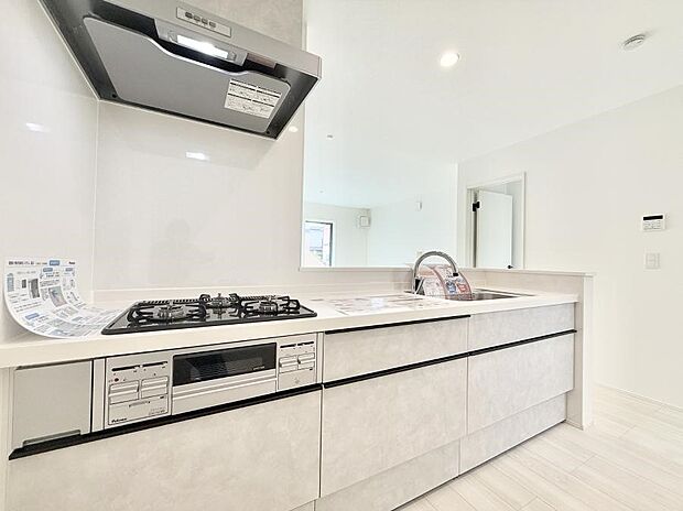 ■シンプルで機能的、毎日使いやすいキッチン