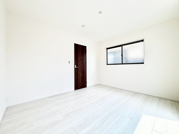 ■落ち着いた色合いのお部屋で穏やかな時間を楽しめます