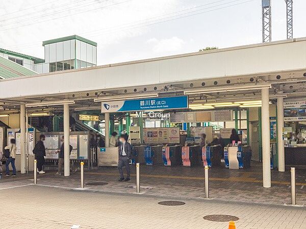 駅 2800m 鶴川駅