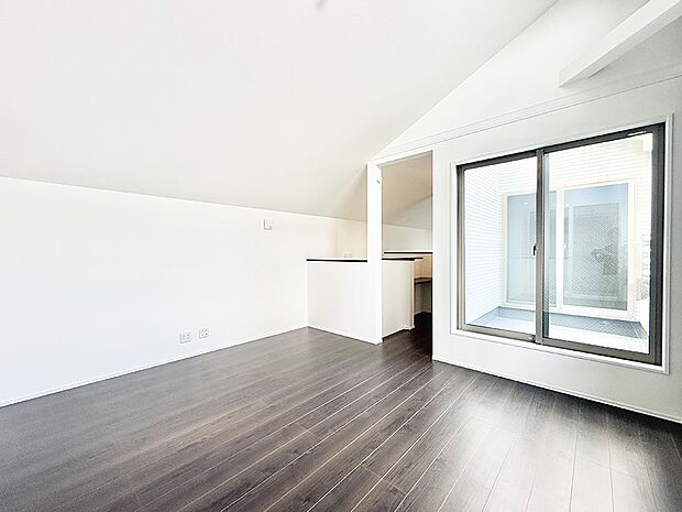 ■くつろぎと笑顔が集まる、心温まるリビング