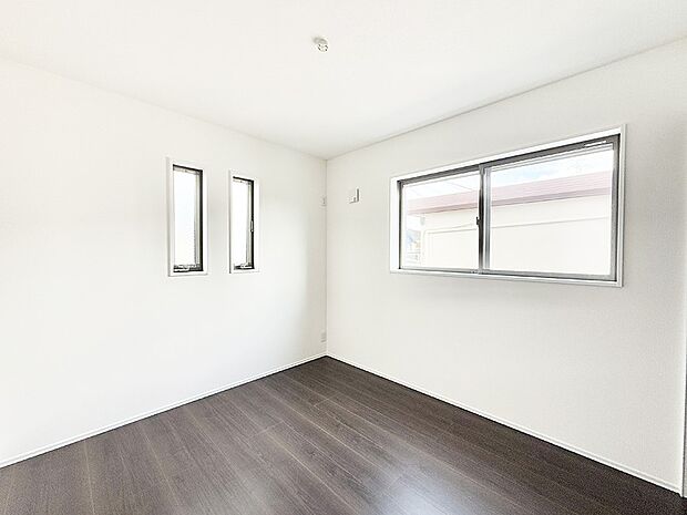 ■窓の配置や通気性の良い設計で部屋の空気がこもらず、常に新鮮な空気が流れます