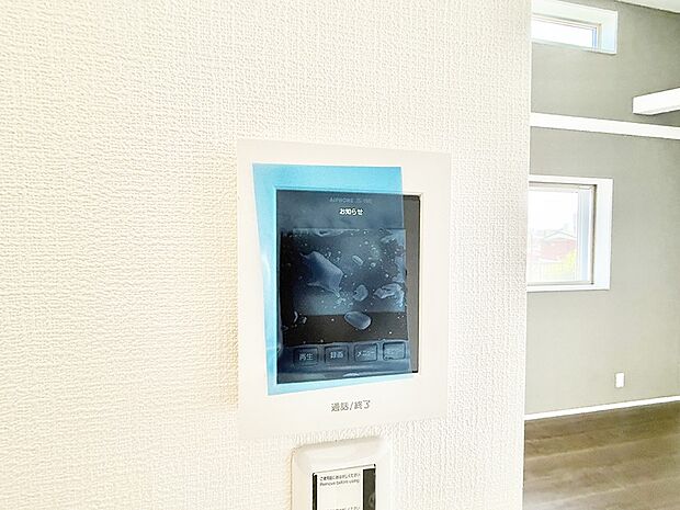 ■画面でしっかり確認でき防犯対策に最適