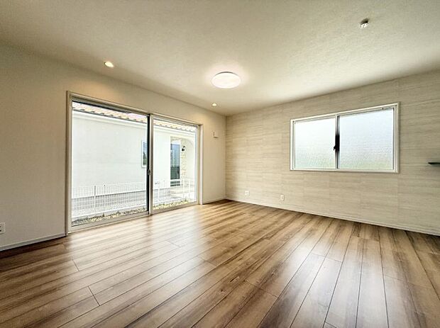 ■くつろぎと笑顔が集まる、心温まるリビング