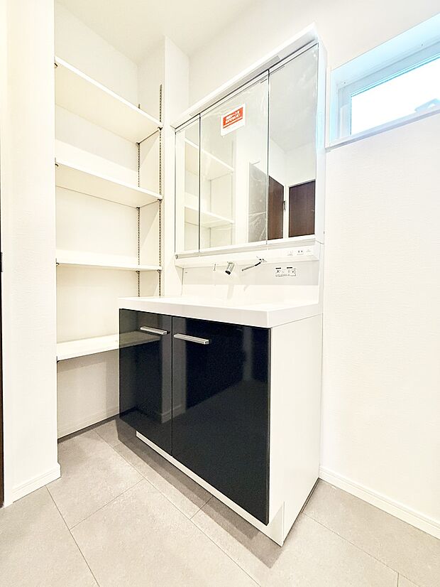 ■朝の準備がスムーズにできる広さです