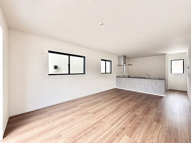 ■くつろぎと笑顔が集まる、心温まるリビング