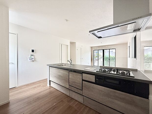 ■家族の絆を深める、温もりのあるキッチン