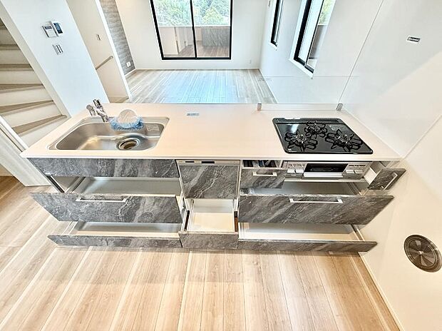 ■料理がもっと楽しくなる、快適なキッチン空間