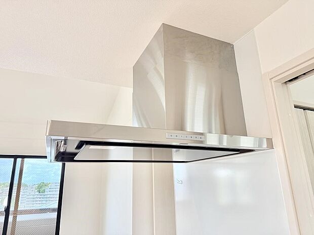 ■調理時の蒸気や匂いが換気扇に誘導され、効率的に排煙ができます。