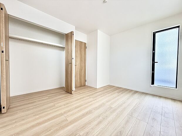 ■落ち着いた雰囲気のお部屋で心が安らぐ空間