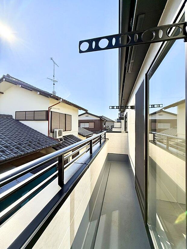 ■ 季節の移ろいを感じられる開放的な空間です