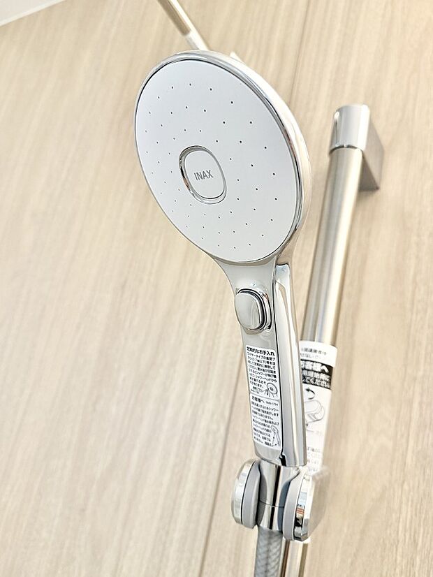 ■手元で簡単に止水できるため、水の無駄遣いを減らすことができます。