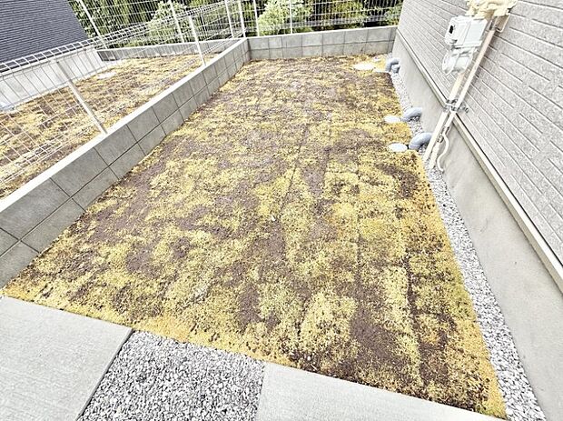 ■日々の暮らしにやさしさを添える、緑のある共用スペース