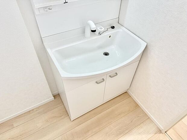 ■手洗いや顔を洗う時も快適に使える便利なシャワー