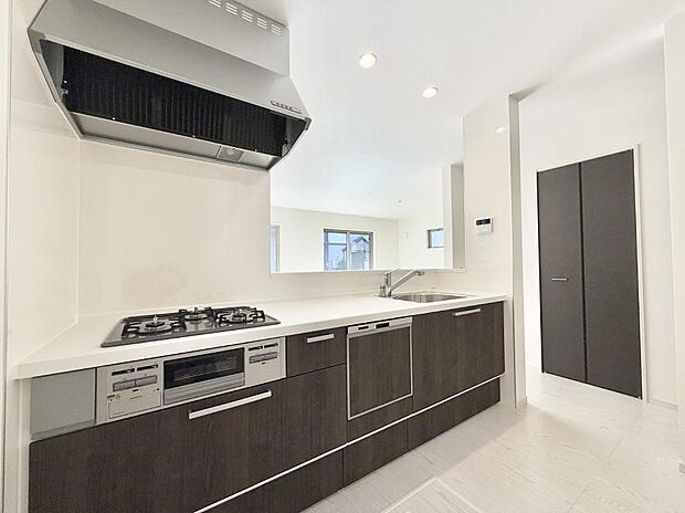 ■家族の絆を深める、温もりのあるキッチン