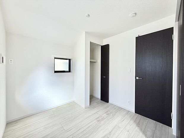 ■落ち着いた色合いのお部屋で穏やかな時間を楽しめます