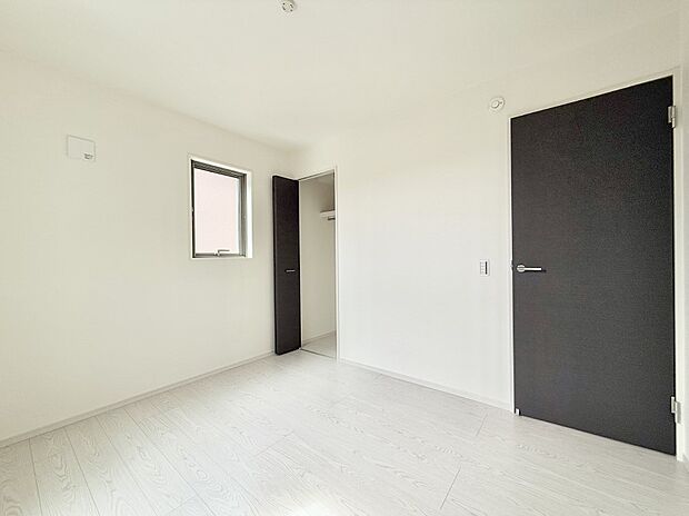 ■窓の配置や通気性の良い設計で部屋の空気がこもらず、常に新鮮な空気が流れます