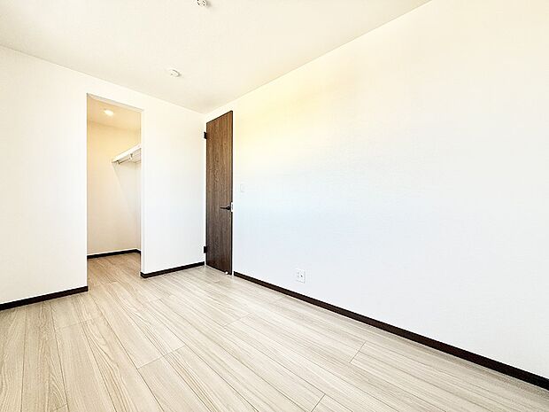 ■シンプルで使いやすい空間がスッキリ感じられます