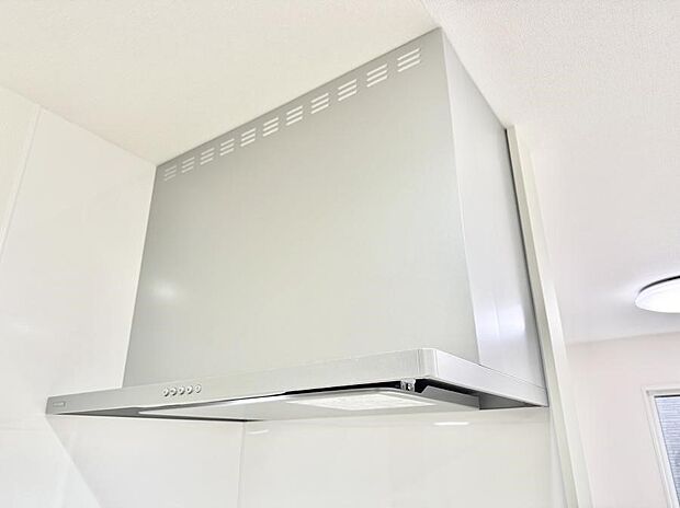 ■調理時の蒸気や匂いが換気扇に誘導され、効率的に排煙ができます。