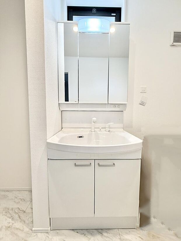 ■朝の準備がスムーズにできる広さです