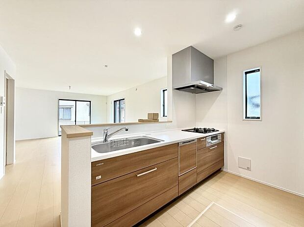 ■家族の絆を深める、温もりのあるキッチン