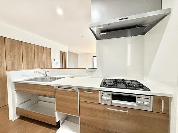 ■家族の絆を深める、温もりのあるキッチン