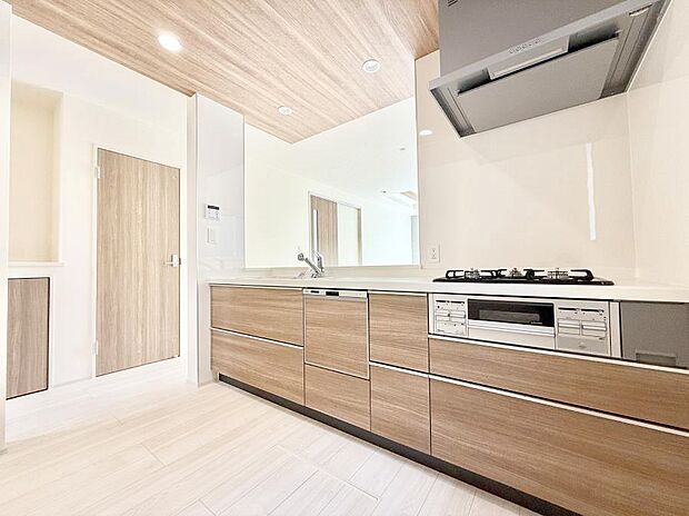 ■シンプルで美しく心地よい時間を生むキッチン空間