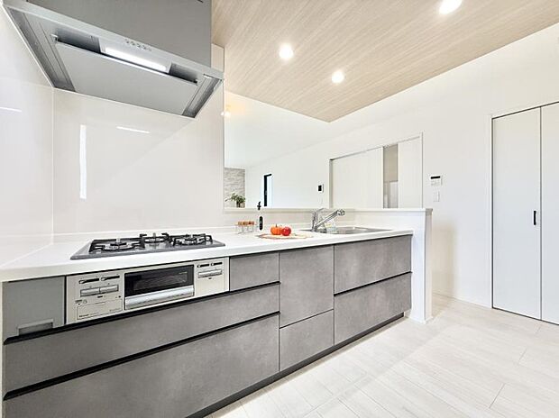 ■家族の絆を深める、温もりのあるキッチン