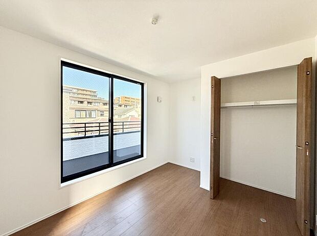 ■窓の配置や通気性の良い設計で部屋の空気がこもらず、常に新鮮な空気が流れます